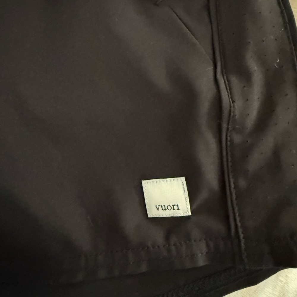 Vuori Women's Black Athletic Shorts - Picture 4 of 5